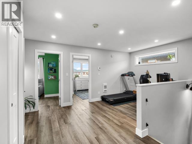 32 EUGENE AVENUE - 14