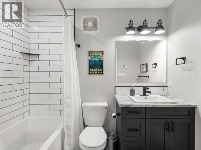 32 EUGENE AVENUE - 20