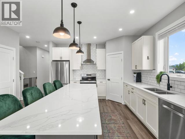 32 EUGENE AVENUE - 8