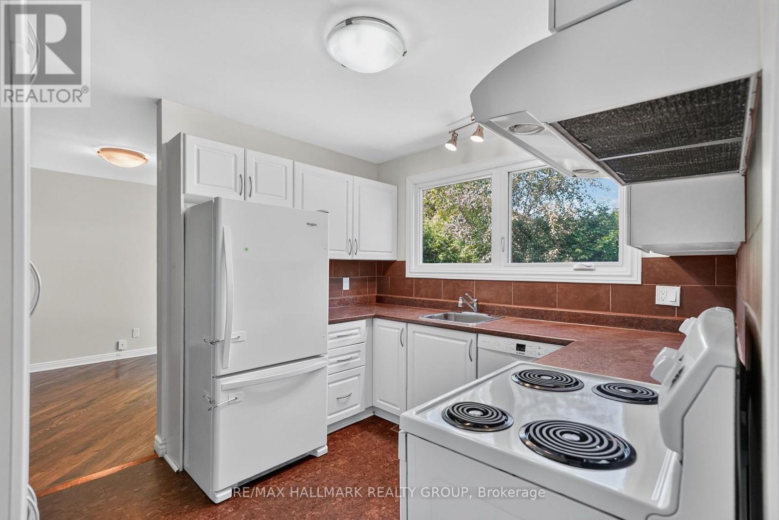 3445 SOUTHGATE ROAD - 11