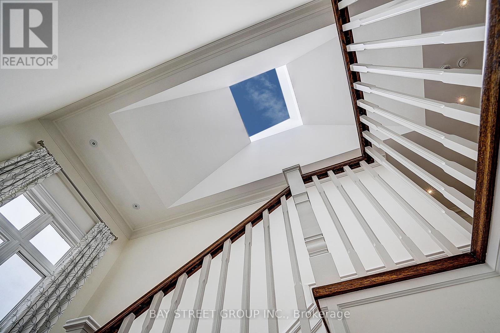 28 CARNWATH CRESCENT - Image 3