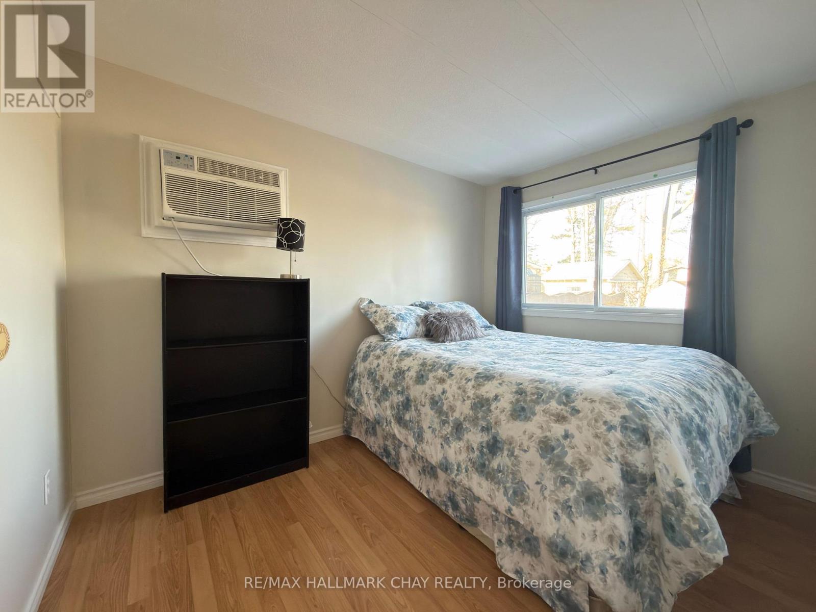13 CARRUTHERS STREET N - Image 18