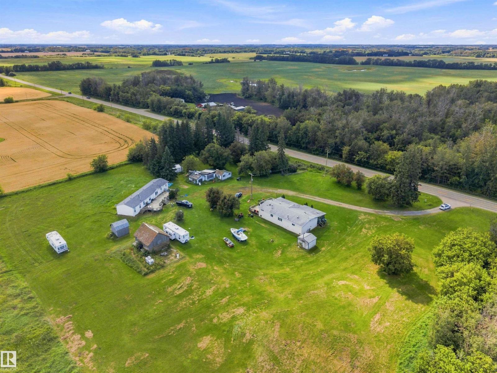 52315 RGE ROAD 273 - 55