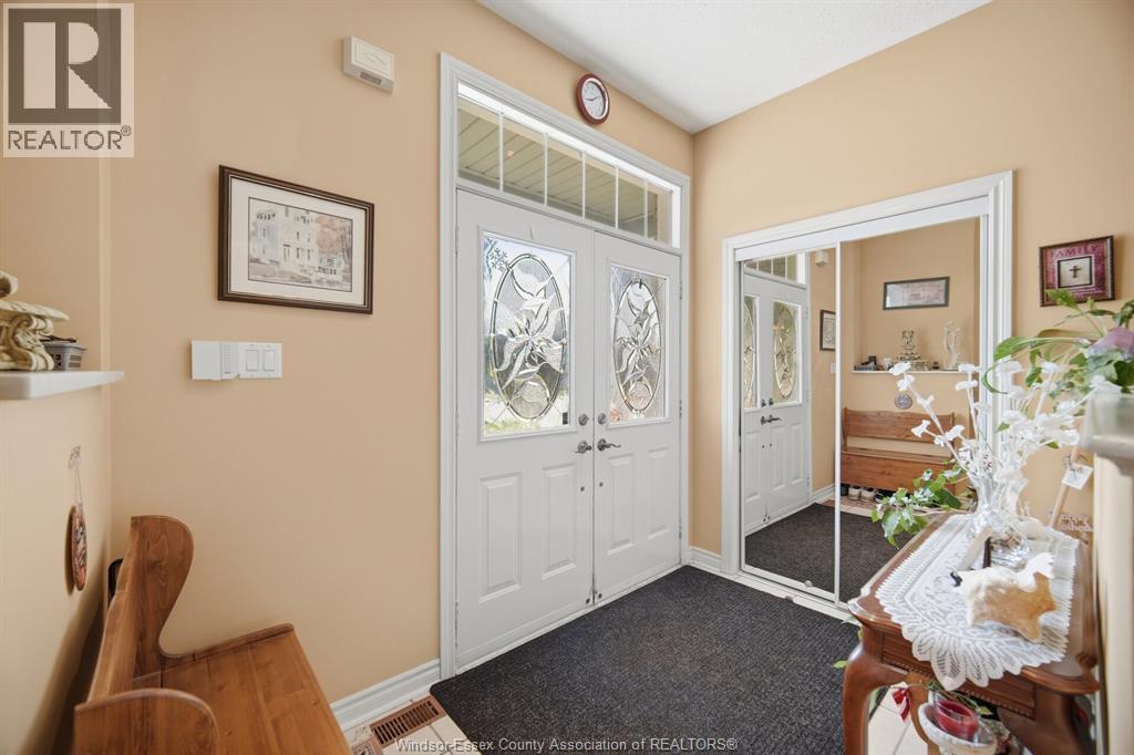 2 SPRUCEWOOD CRESCENT - 8