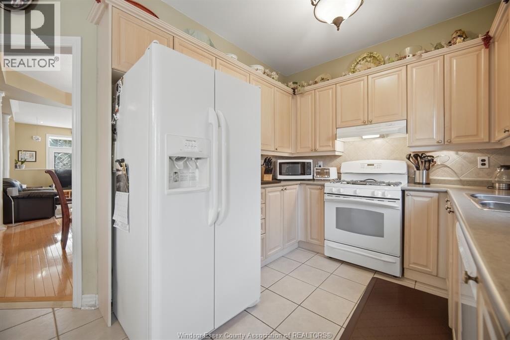 2 SPRUCEWOOD CRESCENT - Image 15