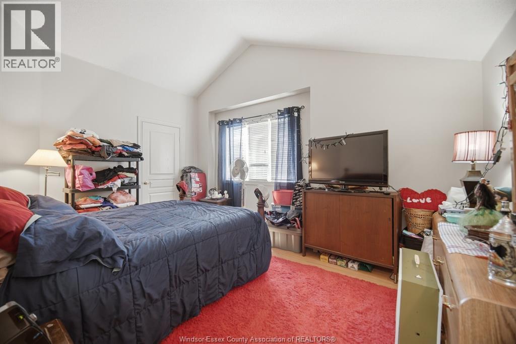 2 SPRUCEWOOD CRESCENT - Image 37