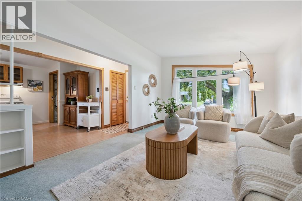 146 KENNETH Avenue - 7