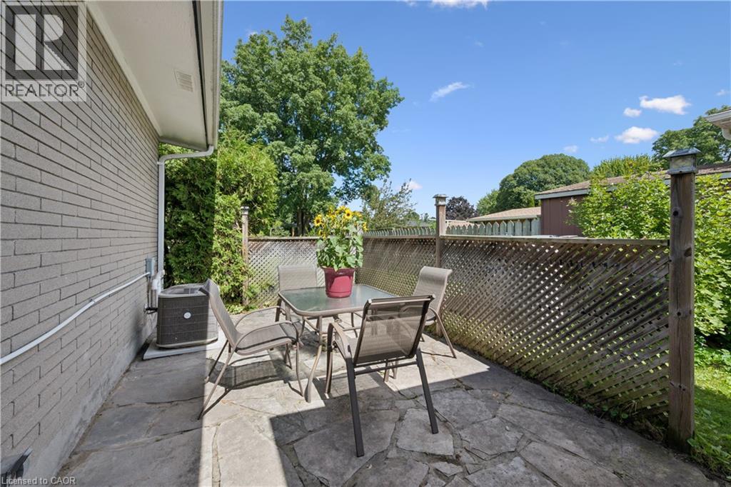 146 KENNETH Avenue - 27