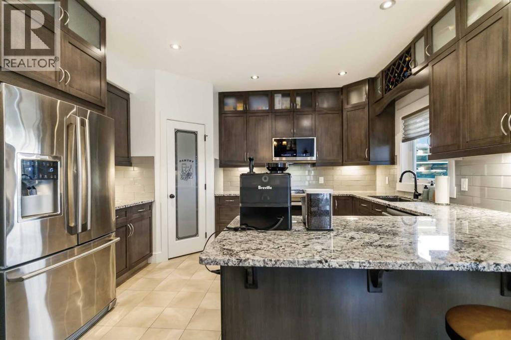 100 Dakin Drive - 12