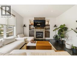 Primary Bedroom - 100 Dakin Drive, Fort Mcmurray, AB T9K0Y5 Photo 6