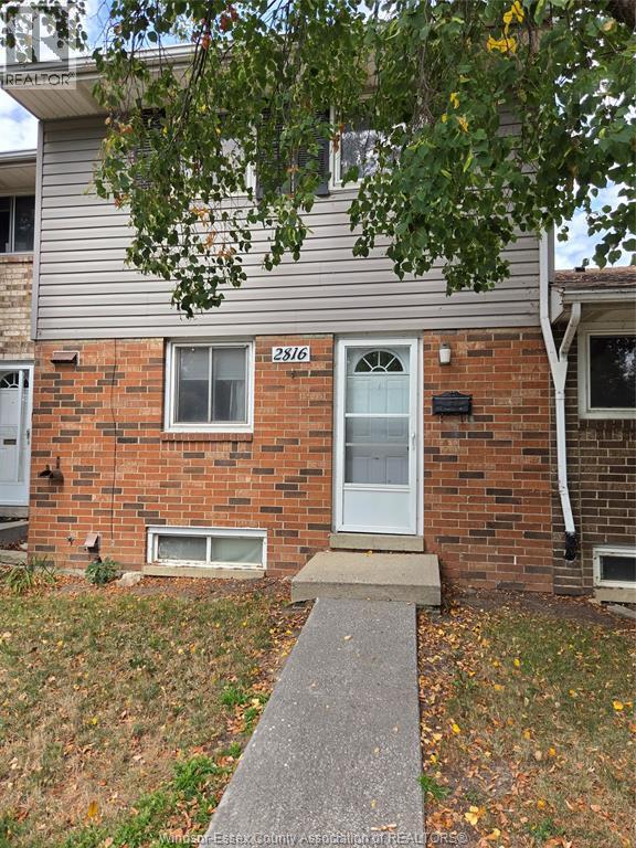 2816 Meadowbrook LANE - Image 3
