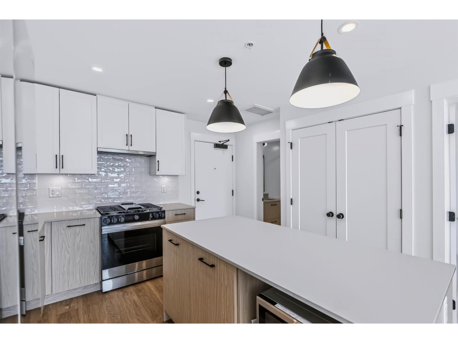 1 Bed, 1 Bath Apartment for Sale in Langley – 503 27249 ALDERGROVE TOWN CENTRE DRIVE, Langley – MLS# R3144490 - Image 17