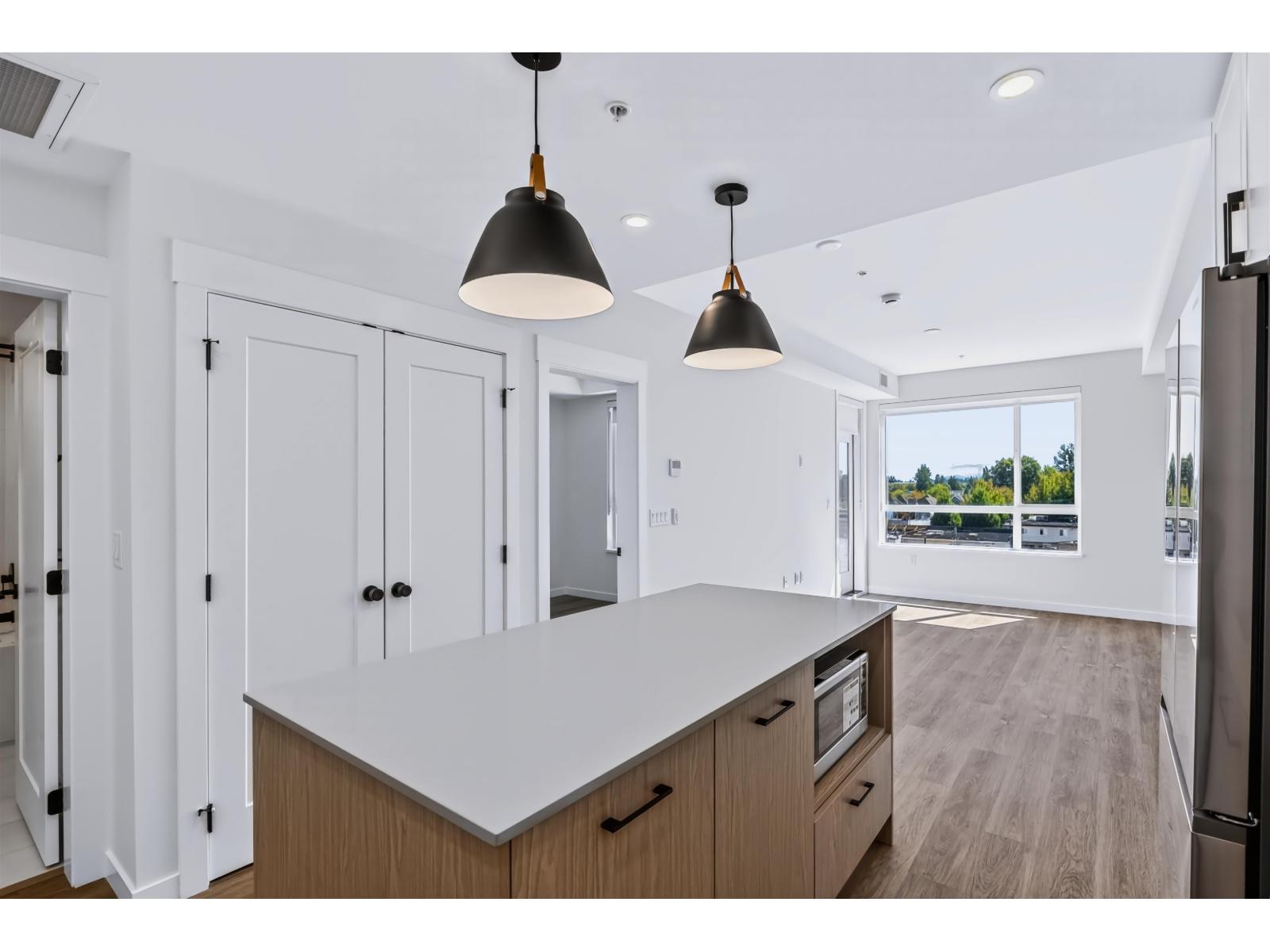 1 Bed, 1 Bath Apartment for Sale in Langley – 503 27249 ALDERGROVE TOWN CENTRE DRIVE, Langley – MLS# R3144490 - Image 21