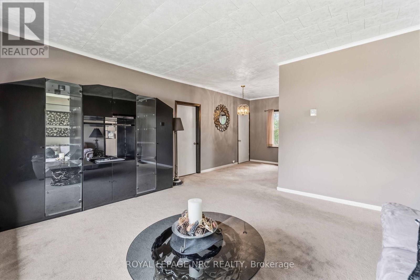 304 SCOTT STREET S - 7