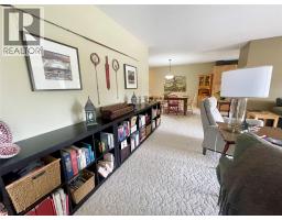 1672 Thayer Court, Kelowna, BC V1Y8M2 Photo 9