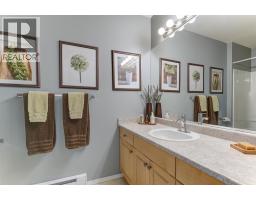 1672 Thayer Court, Kelowna, BC V1Y8M2 Photo 23