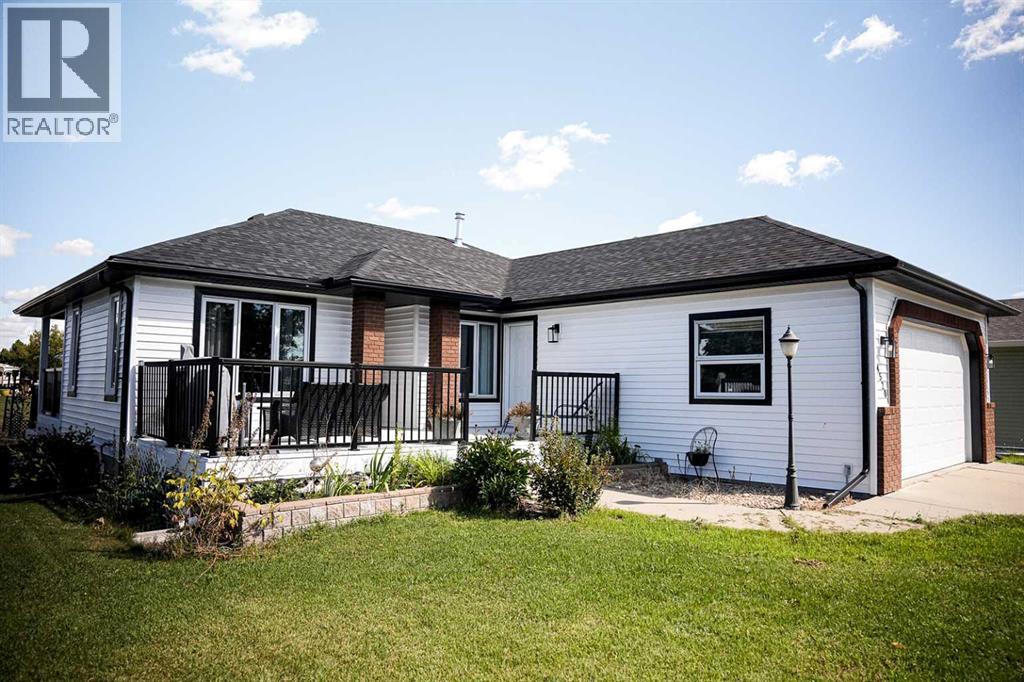Listing photo – 4520 48 Avenue, Hardisty
