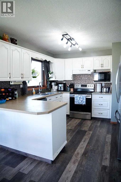 Listing photo – 4520 48 Avenue, Hardisty