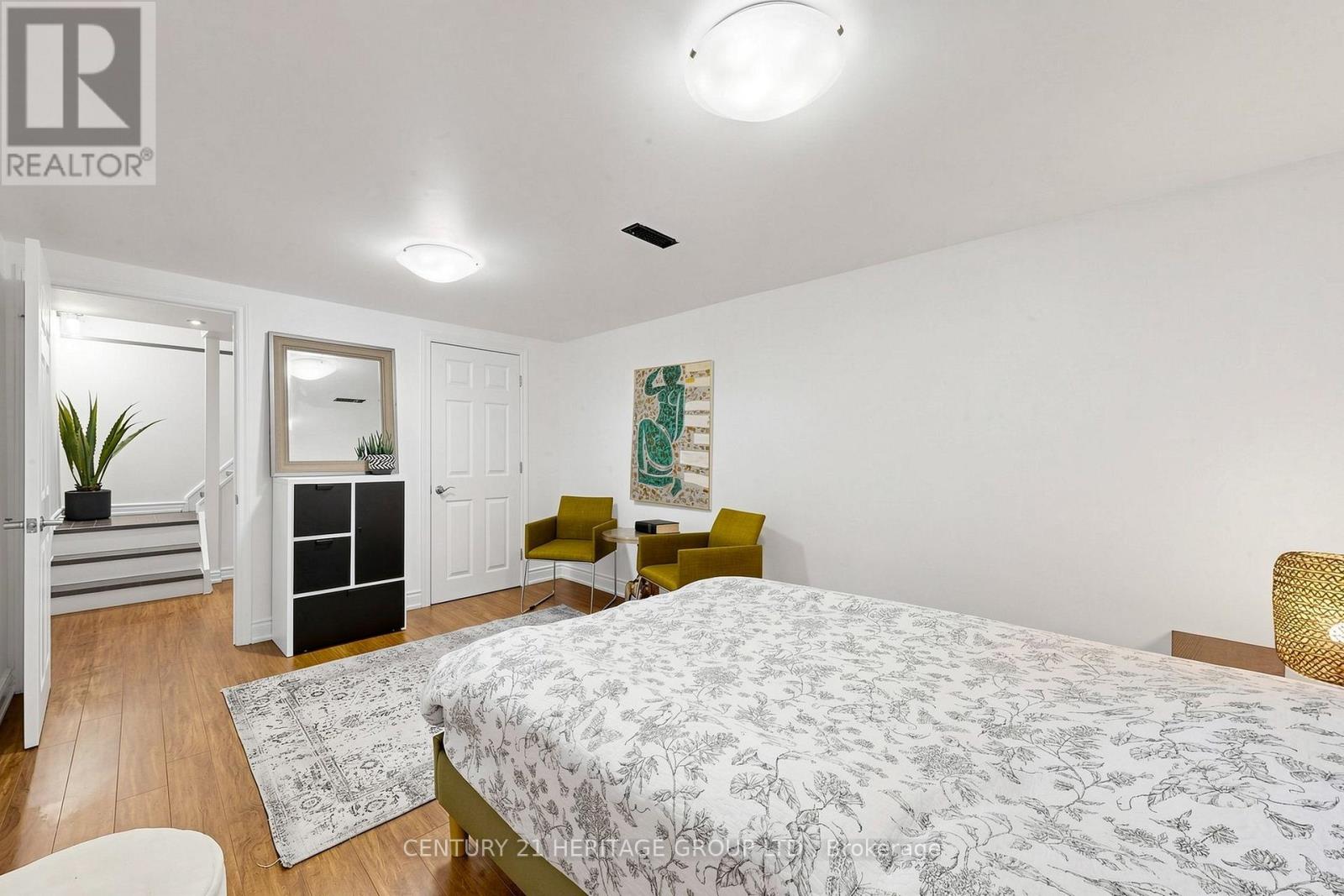 162 LAVEROCK AVENUE - 44