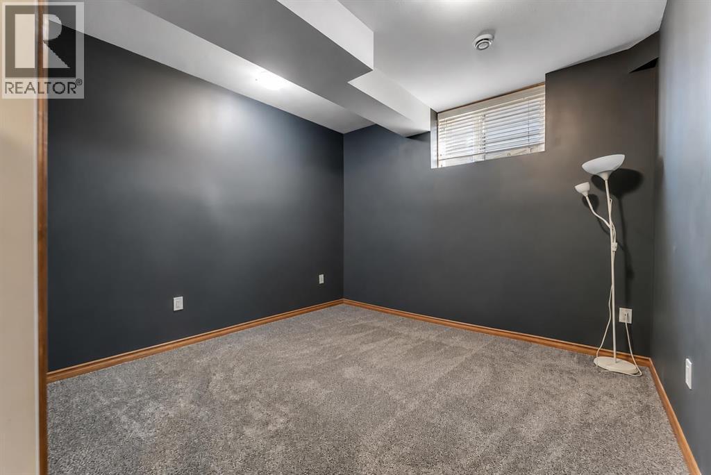 140 Aspenmere Close - 36