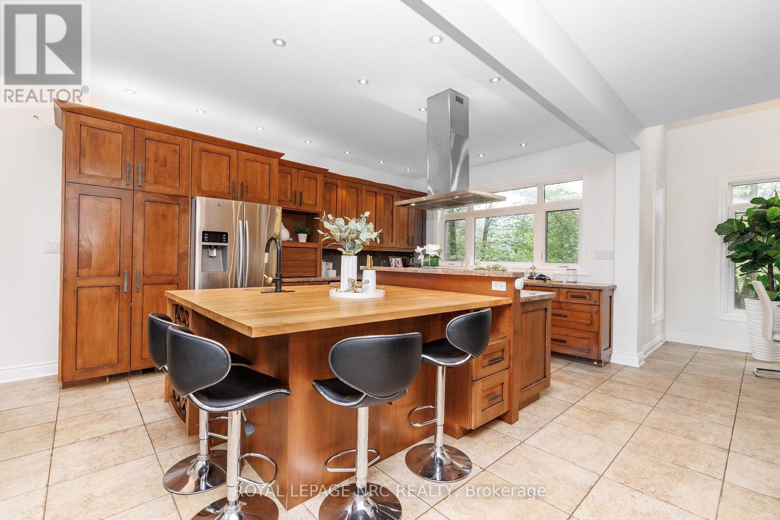 50 TREMONT DRIVE - Image 13