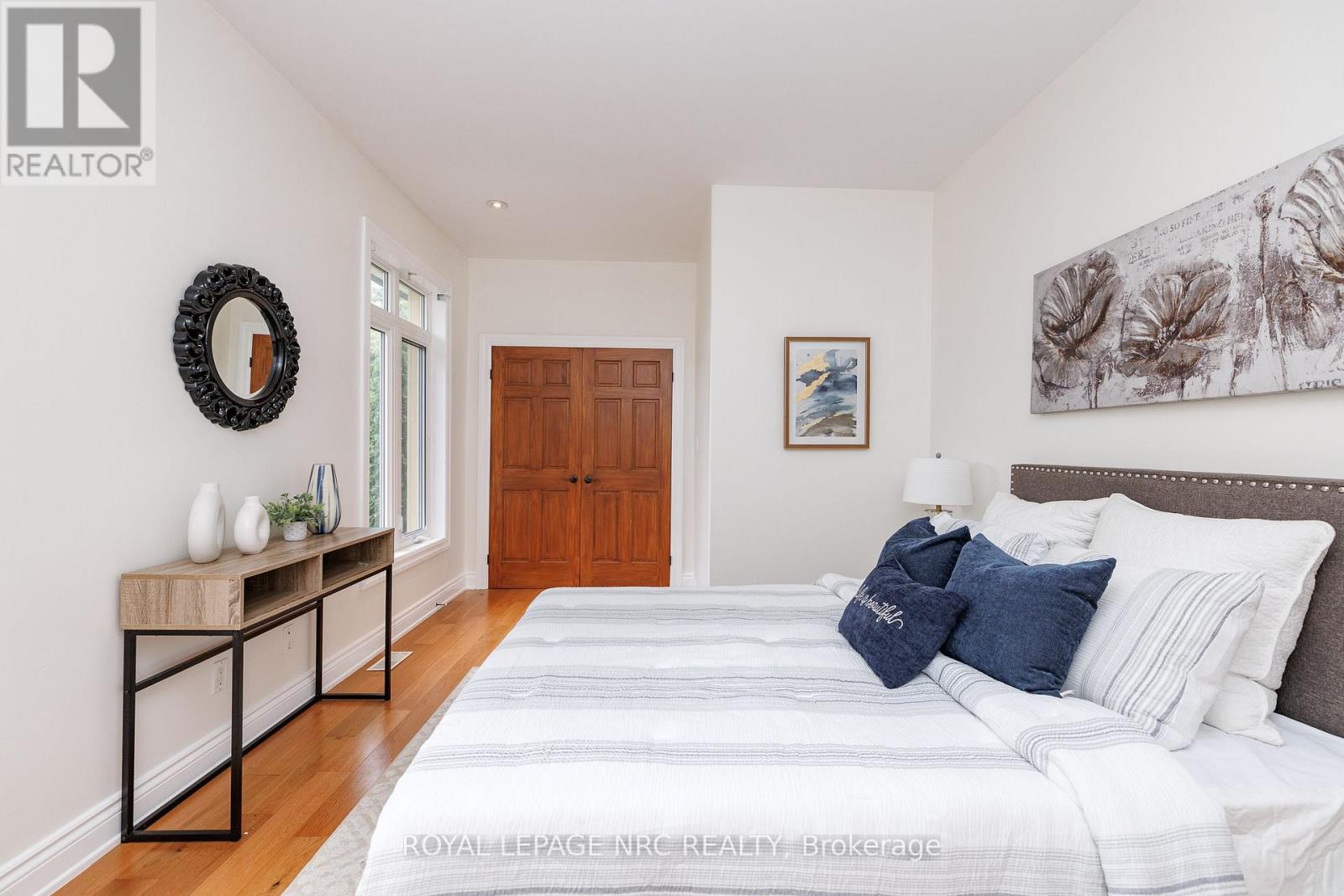 50 TREMONT DRIVE - 23