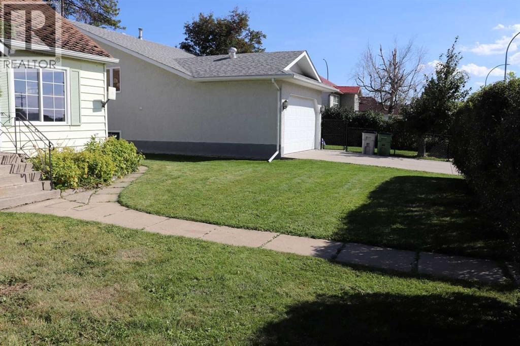 1109 50 Street, Edson, Alberta, T7E1G1, Edson, Alberta — photo 5 of 5