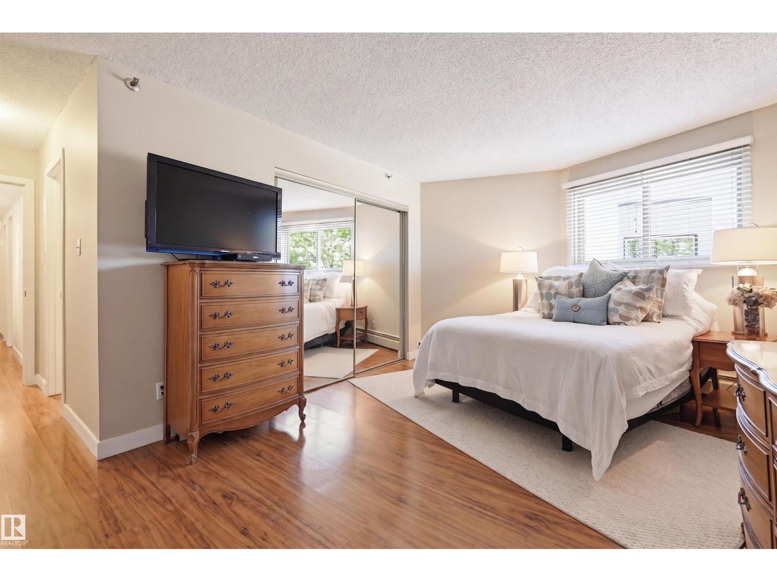 #403 10171 119 ST NW - 21
