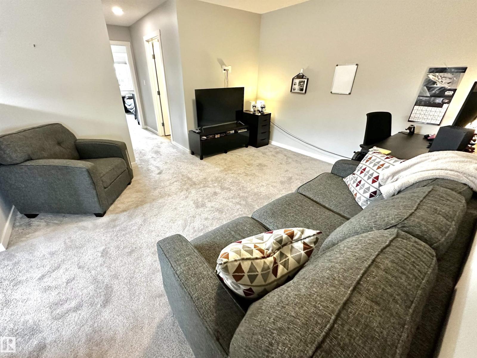 20947 95 AV NW - 23