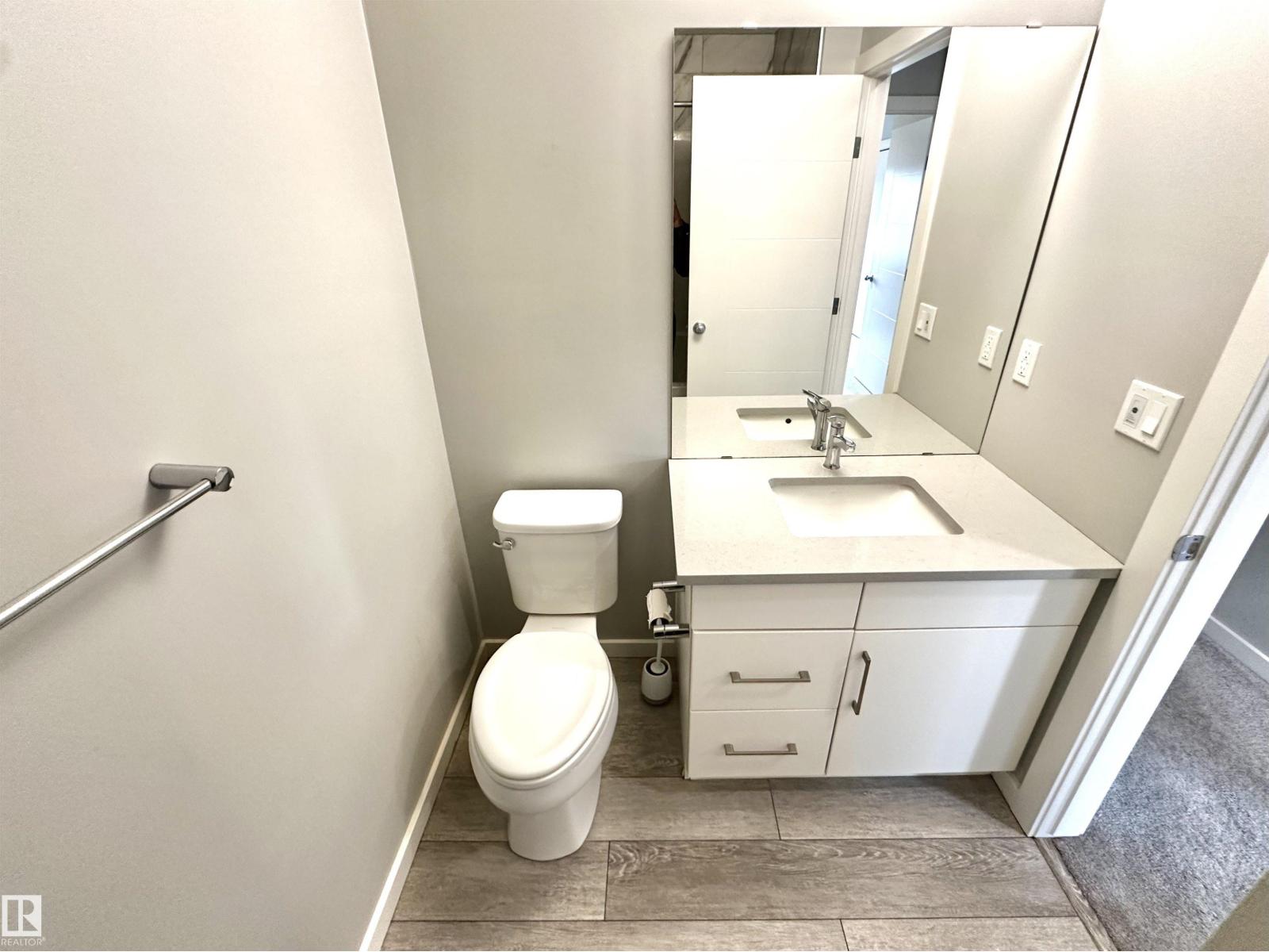 20947 95 AV NW - Image 20