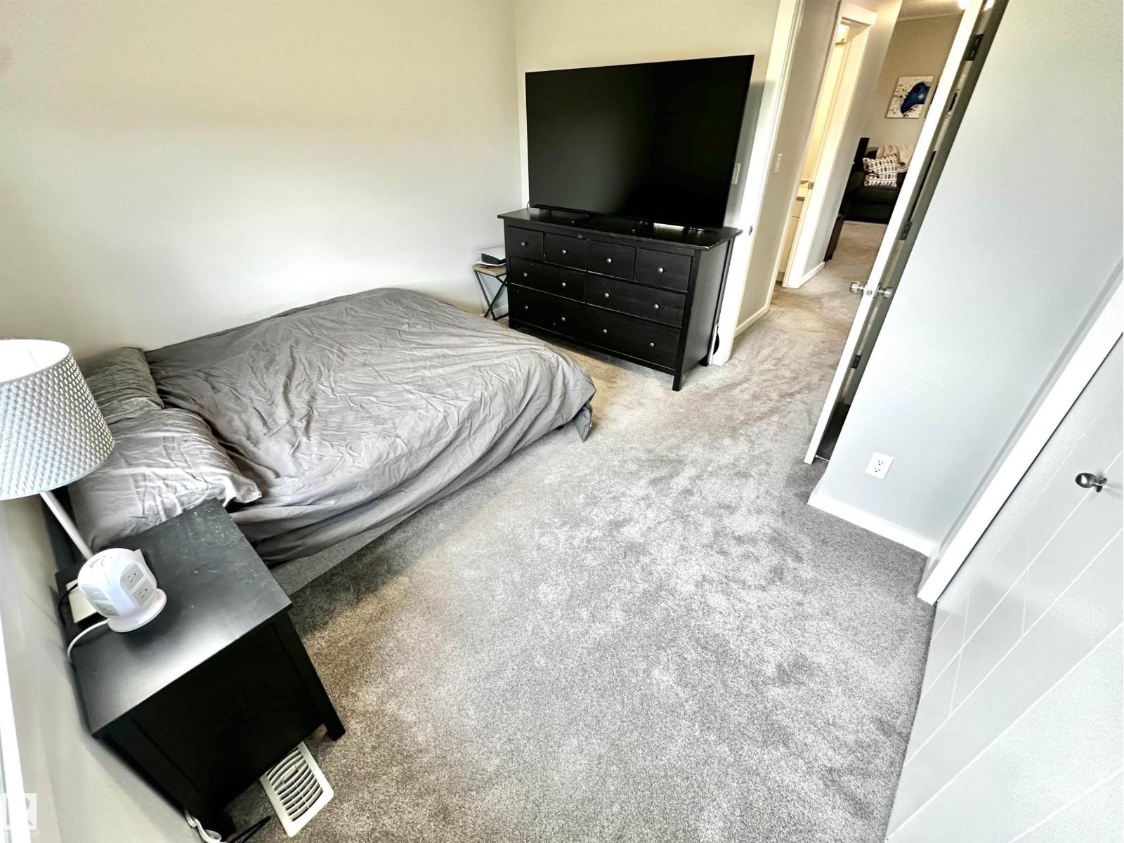 20947 95 AV NW - 33