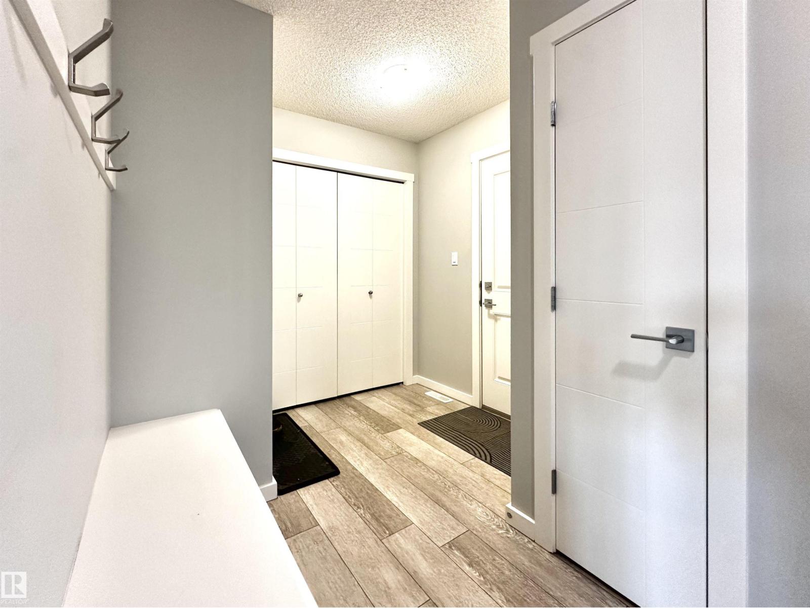 20947 95 AV NW - 19
