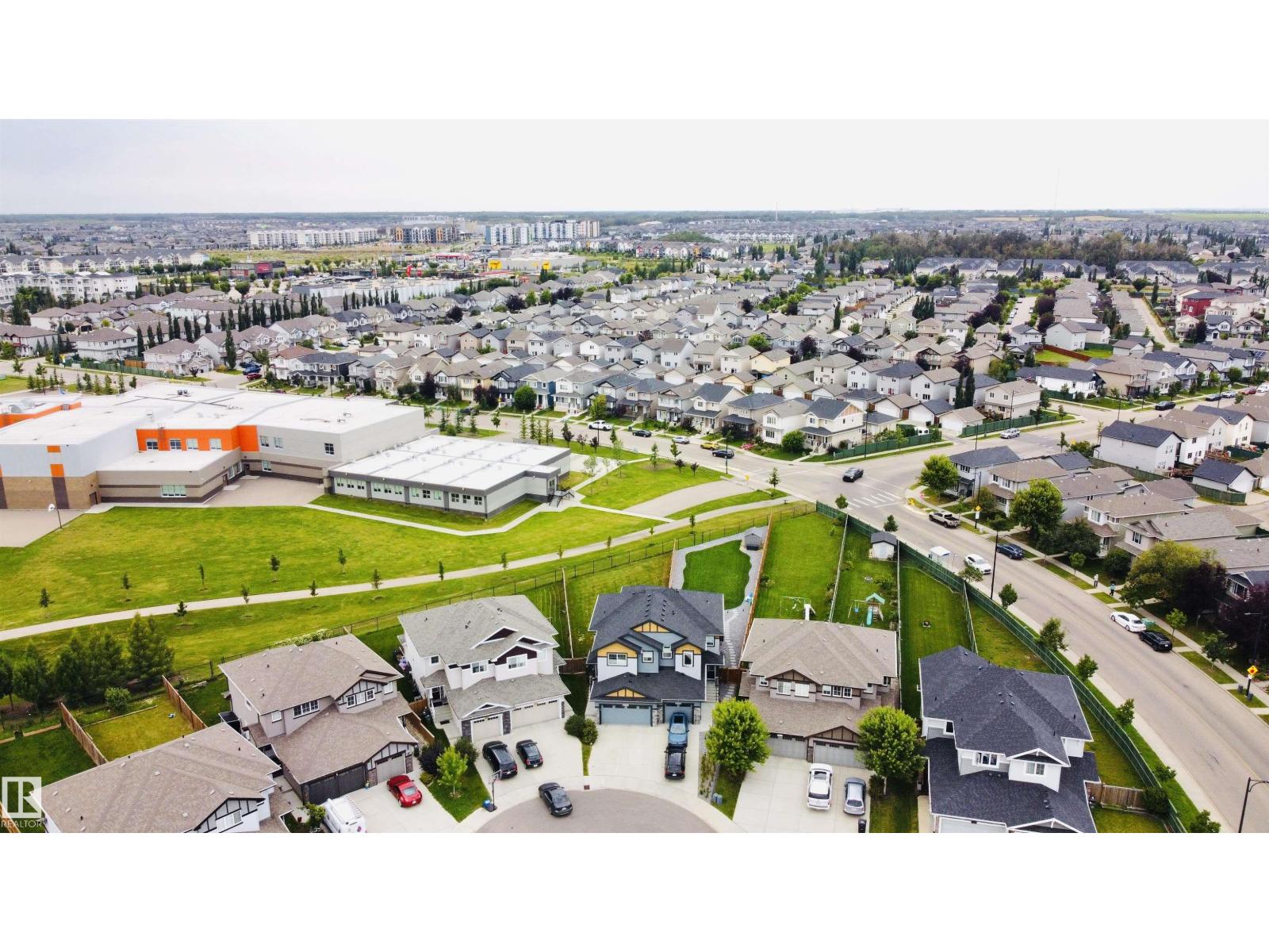 20947 95 AV NW - 48
