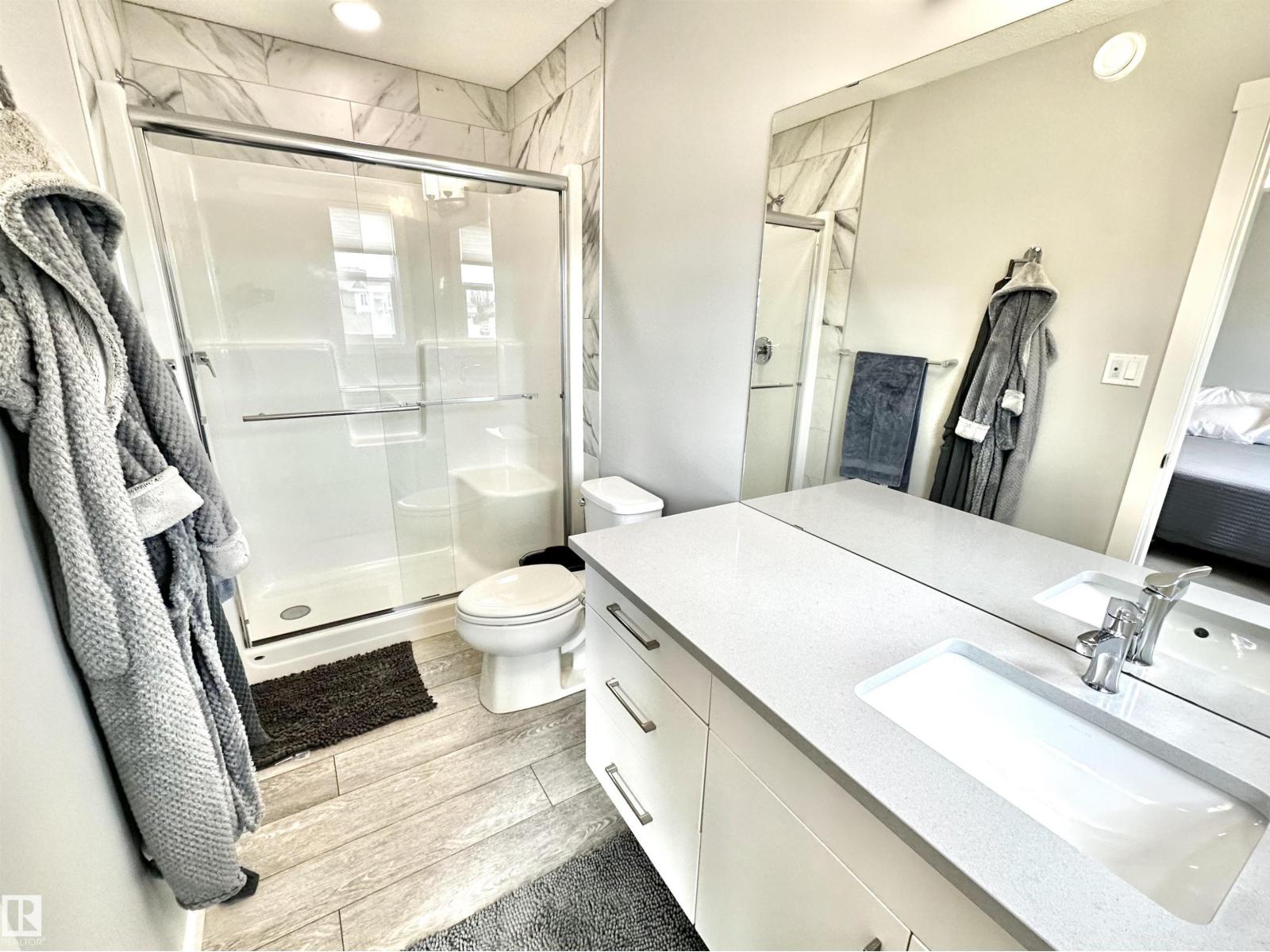 20947 95 AV NW - 29