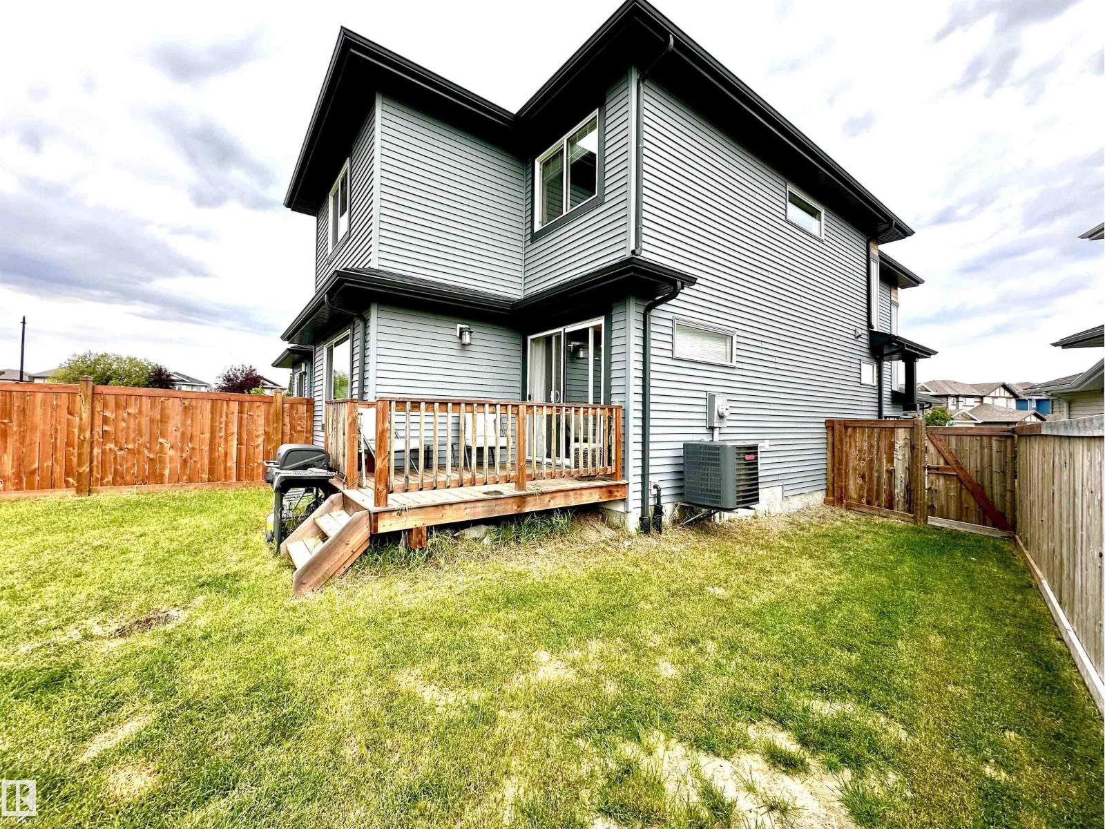 20947 95 AV NW - 42