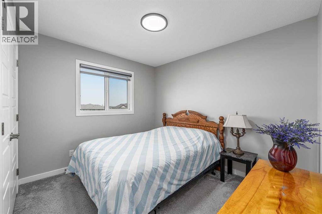 1161 Chinook Gate Bay SW - 35