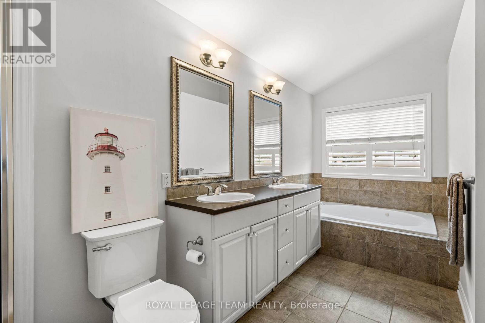 642 TILLBURY AVENUE W - Image 21