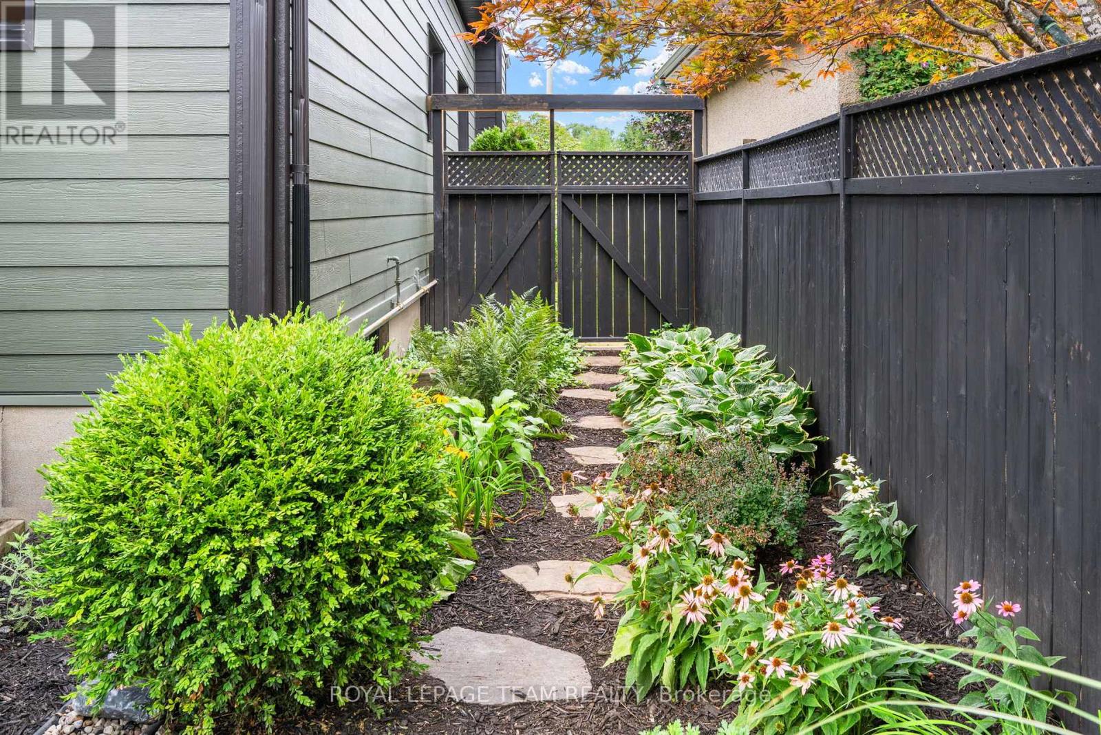 642 TILLBURY AVENUE W - Image 36