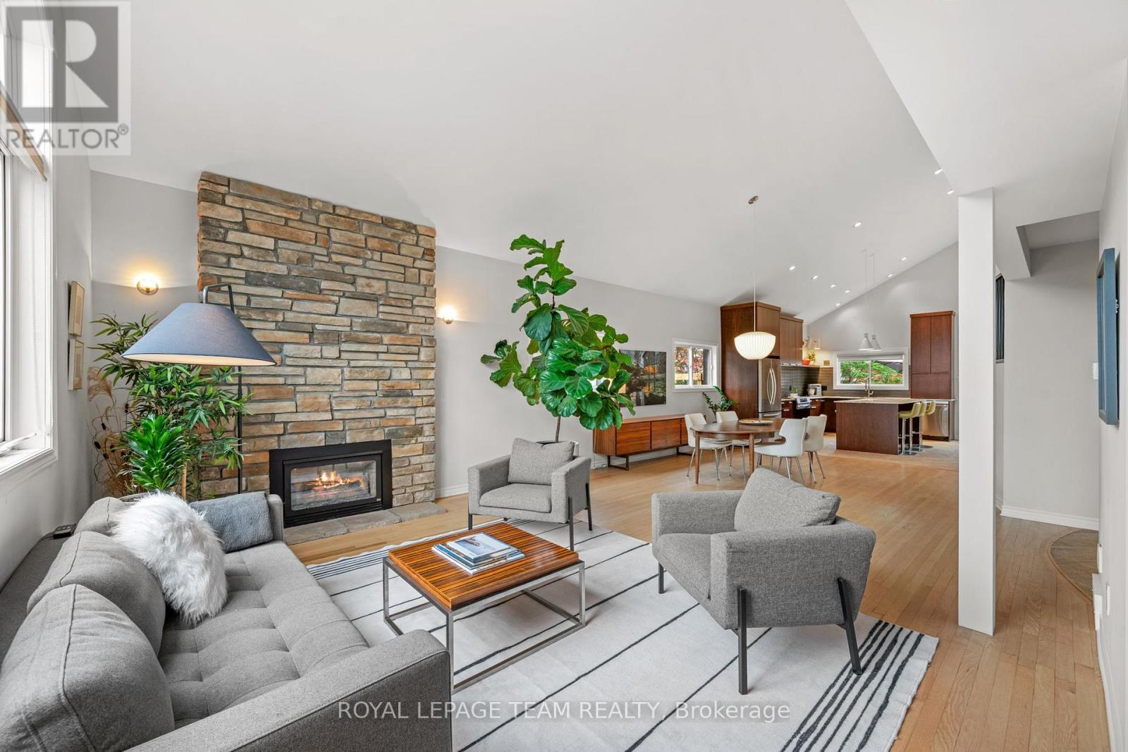 642 TILLBURY AVENUE W - Image 9