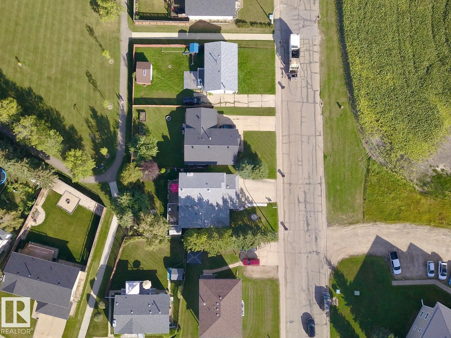 5802 53 ST - 75