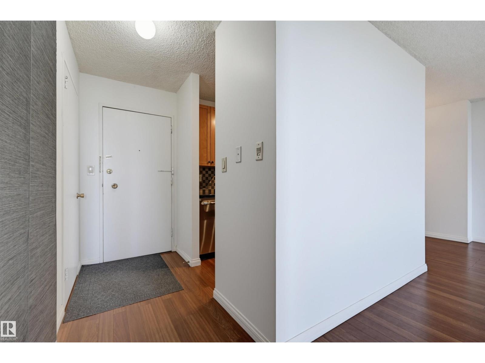 #1502 13910 STONY PLAIN RD NW - Image 17