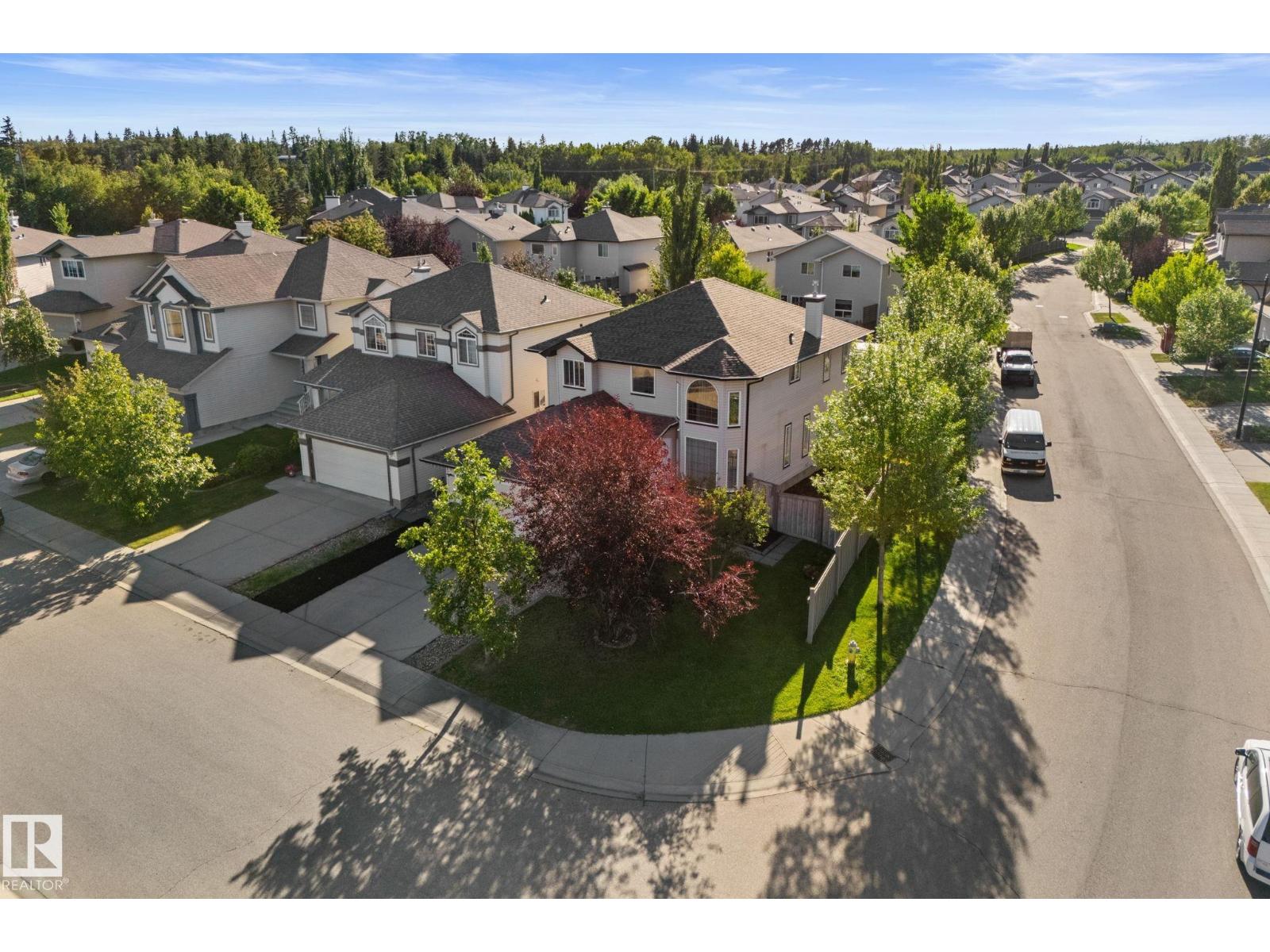 4532 210 ST NW, Edmonton, Alberta, T6M0G5