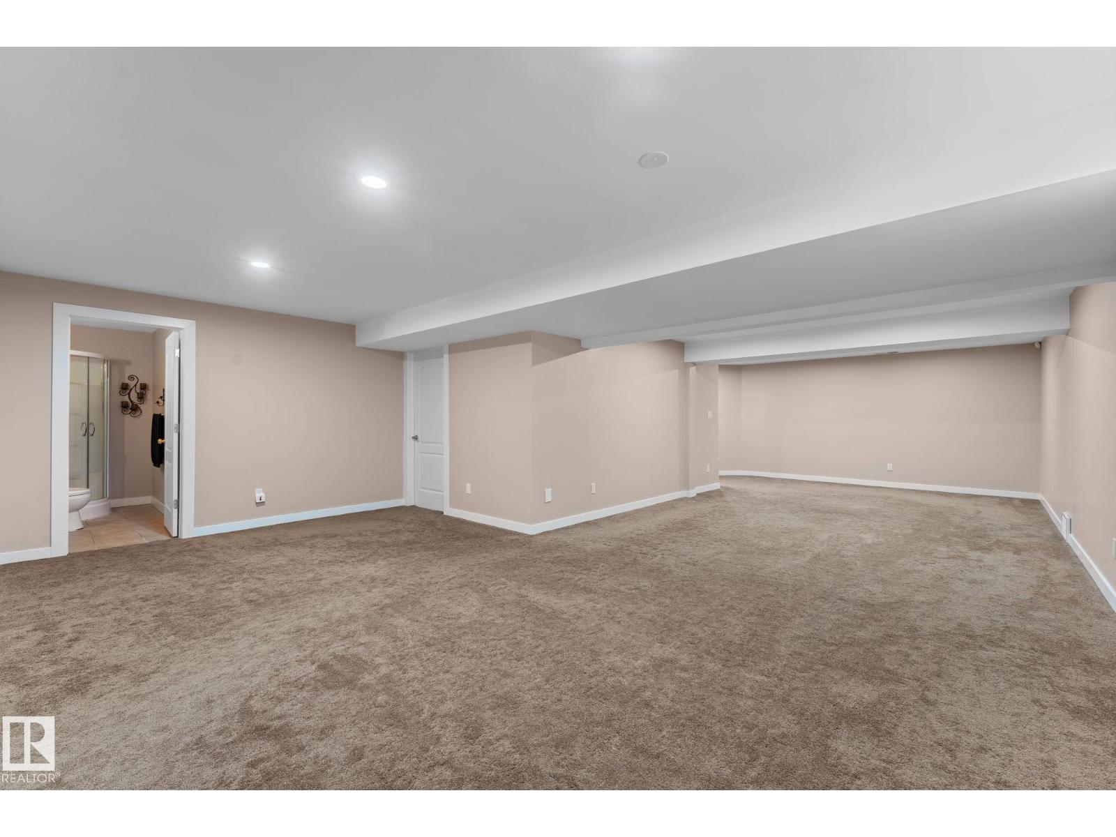 4532 210 ST NW - 40