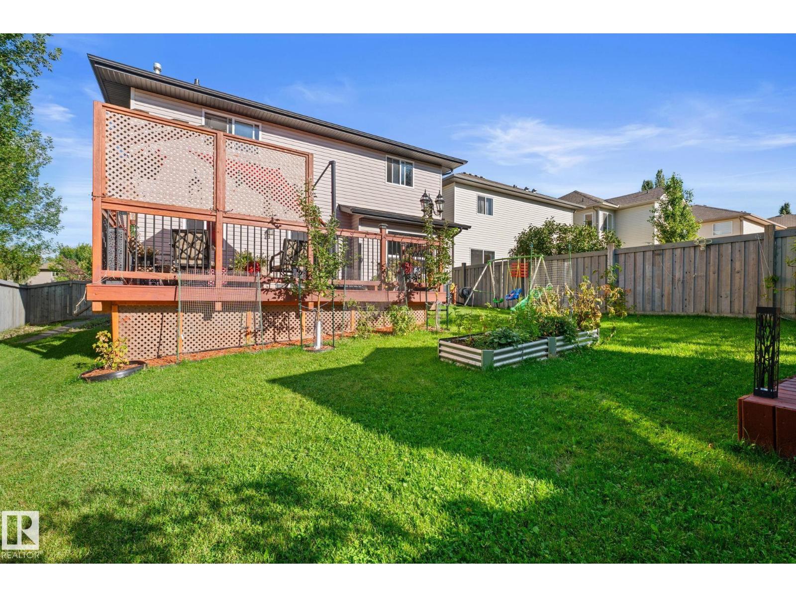 4532 210 ST NW - 51