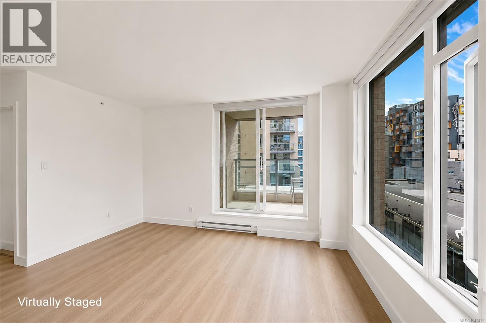#707 845 Johnson St - 17