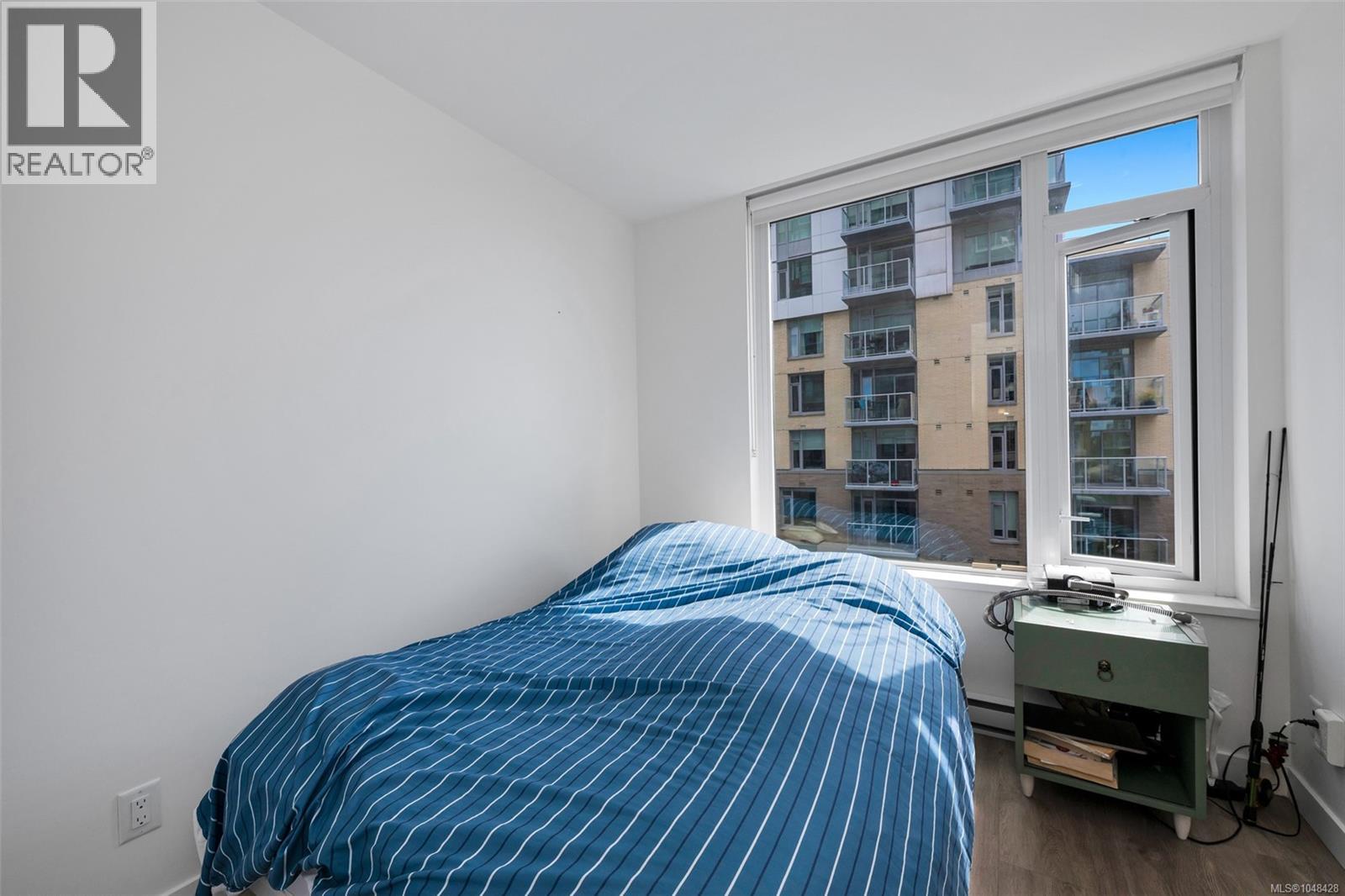 #707 845 Johnson St - Image 6