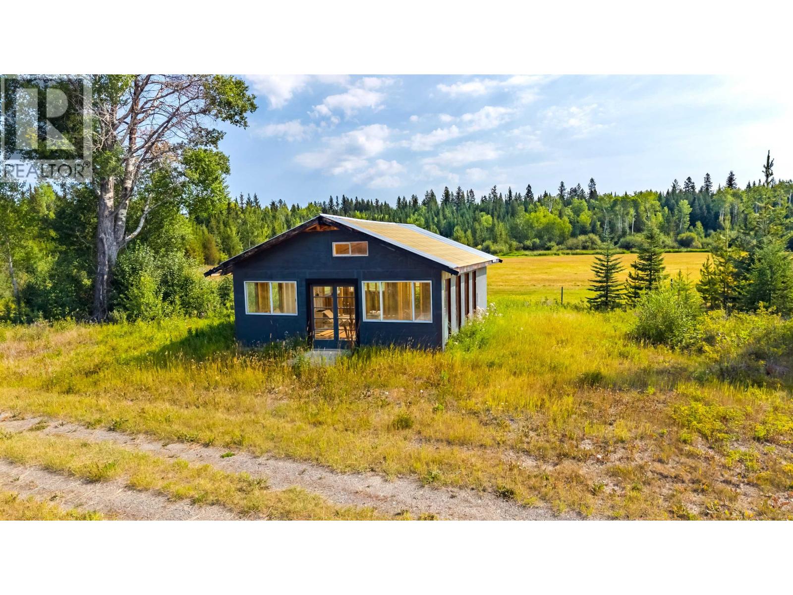 7435 LITTLE FORT 24 HIGHWAY - 26