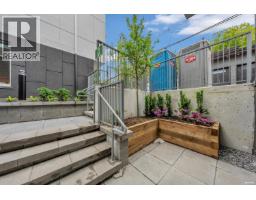 1726 Templeton Drive, Vancouver, BC V5N0K2 Photo 18