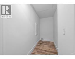 1726 Templeton Drive, Vancouver, BC V5N0K2 Photo 17