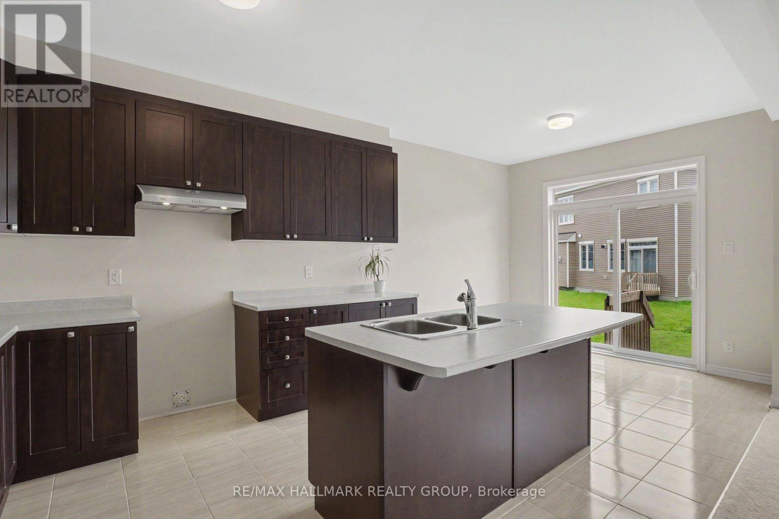 240 SWEETVALLEY DRIVE - 13